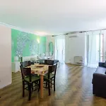 Pensión Lory's 3*