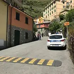 Lory's Manarola