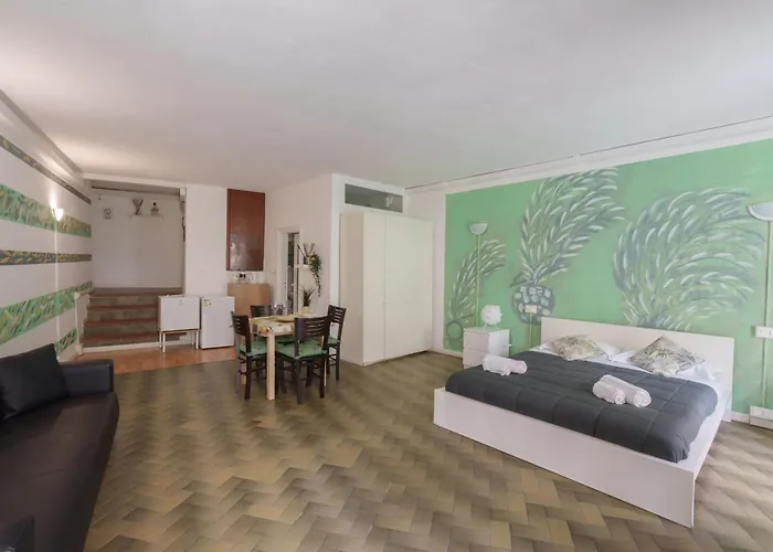 Gasthuis Lory's Manarola