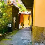 Πανσιόν Lory's Μαναρόλα